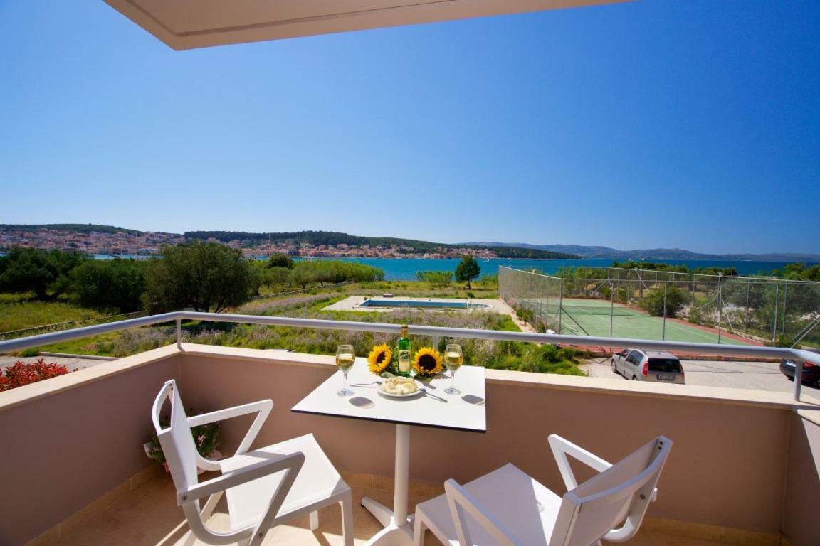 Gliving365 Capital Appartement Argostoli  Buitenkant foto